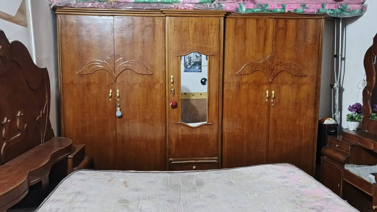 غرفه خشاب عراقي ام الخمسه تزكام شغل درجه اولى مرتبه 
السعر 550 وبيها مجال
متوازين ع بيعتهه العنوان ديوانيه ناحيه نفر 
للتواصل الاتصال او مراسله على الواتساب ***********
العمده ابوالجود
