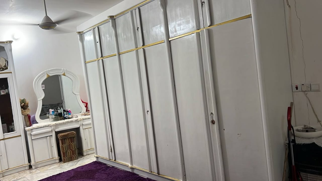 غرفة أخشاب • عراقية