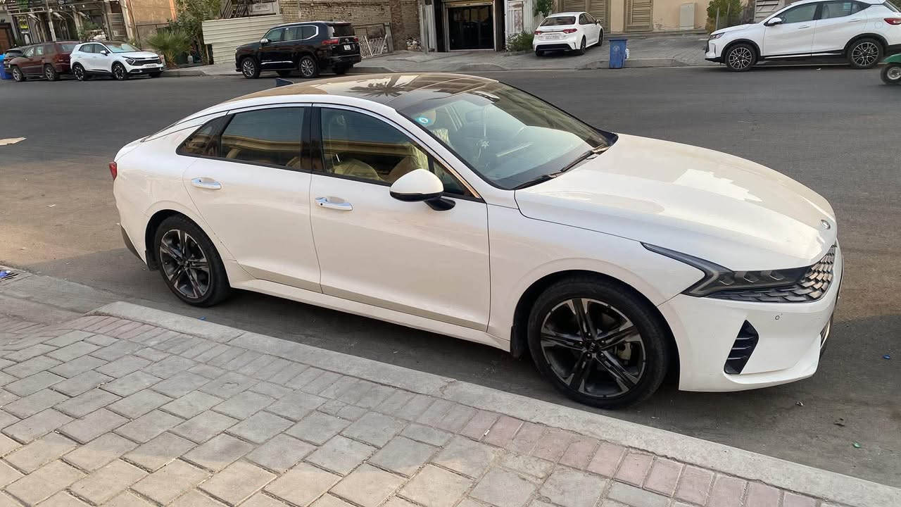 كيا k5 موديل 2021
ماشيه 84000الف
بصمة
بانوراما
مكينة 2000دوش
"
حساس امامي خلفي
بك لايت متصل
ويل 18
تبريد بيانو
تحكمات
زنون
داخل مخمل
مري شفط
تبريد قطعتين
تشغيل عن بعد شاشة كبيره بصمه
وبيه هواي مواصفات بعد السياره نضيفة بيها بارد بلهلال الجاملغ وبارد بلباب
رقم بغداد
السياره باسمي تحويل ثاني يوم السعر185 و بيه مجال
مكاني شارع فلسطين او حي العامل
***********
