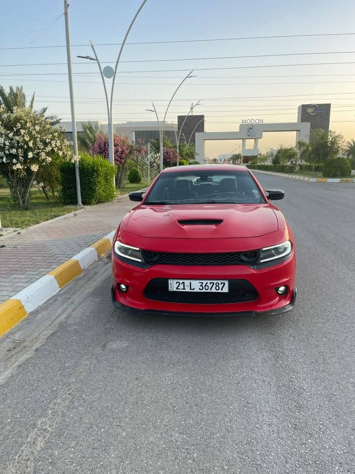 السلام عليكم
جارجر موديل 2021 (SXT PLUS ) اعلى فئه
فتحه سقف
كراسي تدفئه وتبريد + كهرباء بالكامل
كراسي جلد +ستيرن كهرباء وتدفئة 
خزن ميموري كشنات 
شاشه 
بصمات تشغيل وبصمات أبواب
تشغيل عن بعد

وباقي مواصفات الـ PLUS معروفه 
السياره ماشيه (90الف )
السياره قطعتين بنيد بامريكا وجاملغ صبغ بالعراق 
رقم شمالي مكاني صلاح الدين 
الاستفسار ***********
