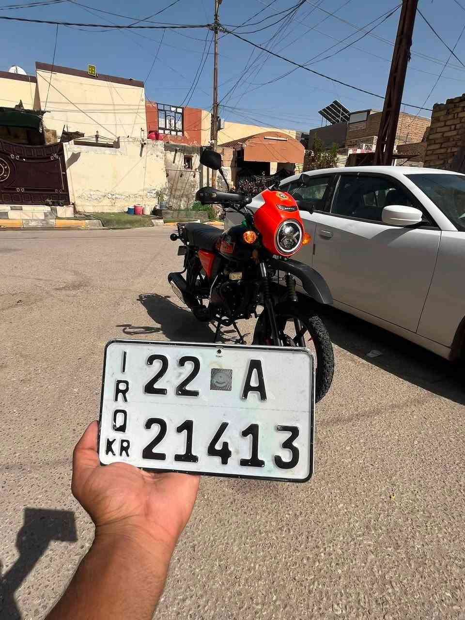السلام عليكم
دايوان جبلي 
محرك 200 cc 
موديل :2026
رقم اربيل 22 
الرقم بأسم ابن جرد يعني احولك السفرة بأسمك ياخذك ويداورلك تدفع بس فلوس المداور 100 الف نقلك مجاني روحه لأربيل 
سعرهه 2:900
مليونين و 900
قابل للتفاوض 📍
سعر الزيرو 3.200
📍مكان الدراجة :الدوانية
ماشية 4 الألف
*********** واتساب اتصال 📱♥️.

