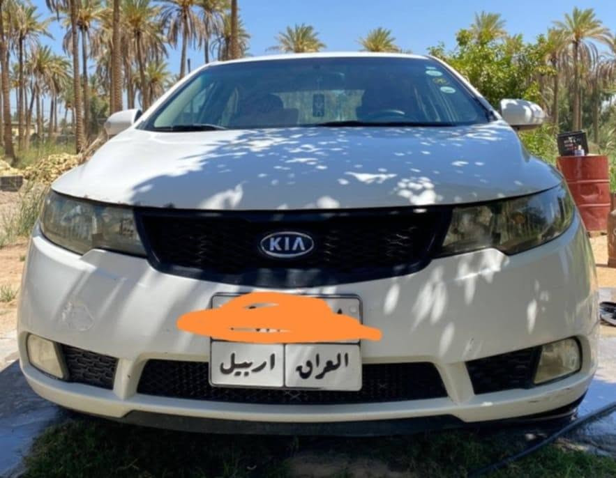 سيراتو 2011 للبيع بيها قطعتين صبغ وشويه بارد باب سايق سعرها 85
***********
