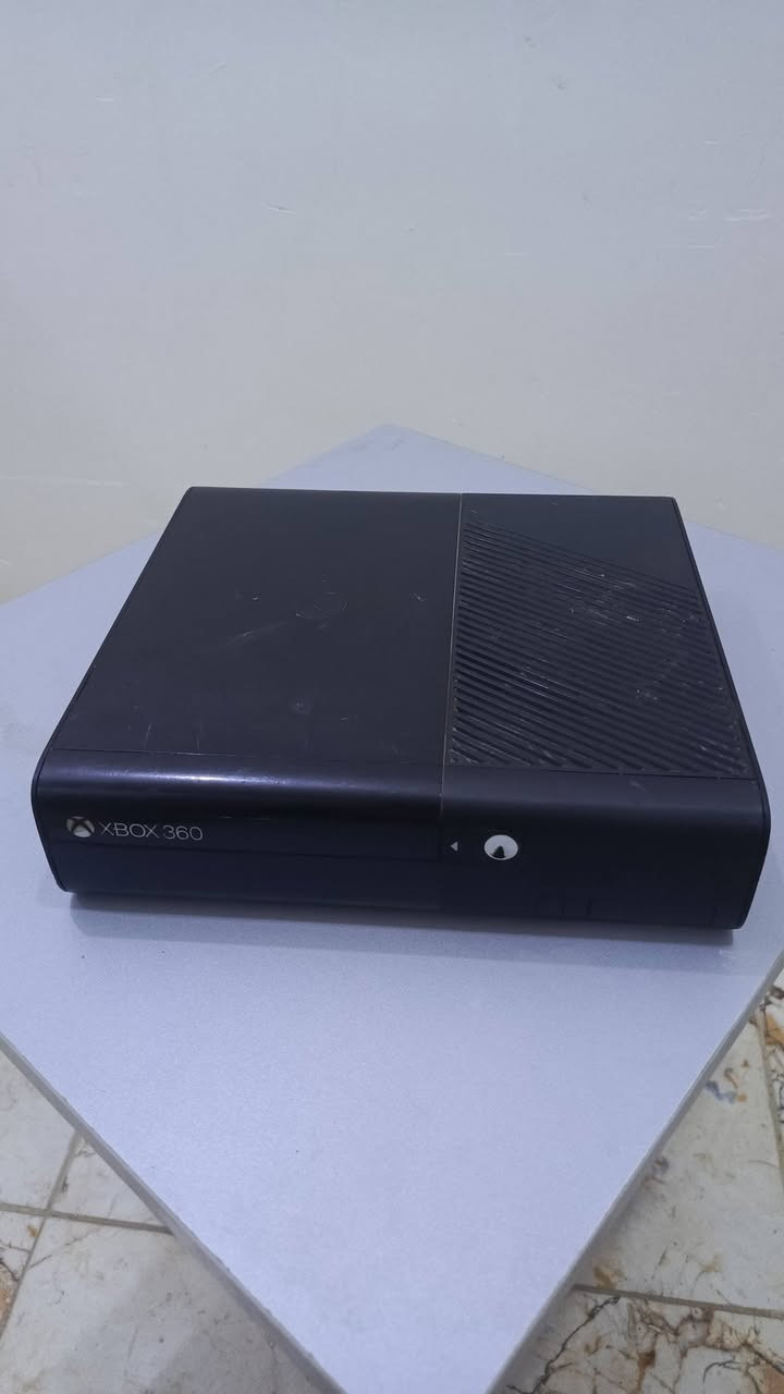 السعـر 35 الف
اكس بوكس 360 ابيعه فحم
ماعرف شنو عطله وتصليحه الف لو 50 مادري (ابيع فحـم)
نضافة الجهاز نفس الصور

(جهاز مع محولة فقط بدون هارد)

مكاني ناصريـه
للاستفسار: ***********

