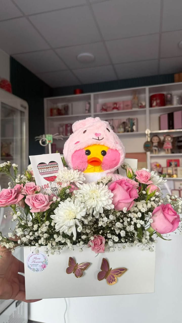 هل تبحث عن هدية تجمع بين الرقي والعصرية؟
✅ ورد طبيعي فريش بتصاميم خيالية ورد صناعي 

✅ هدايا مميزة.مكياج عطور اكسسورات Flora Flowers 

✅ أراجيل هدايا وأراجيل فيب (Vape) بأشكال عالمية.

🌟 المفاجأة؟ أسعارنا هي الأفضل والأنسب للجميع!

📍 العنوان: نزلة كميرة -مقابيل مطعم جكن وان مجاور السند كيك *********** 

دلل من تحب.. بلمسة من فلورا! ✨🎁
