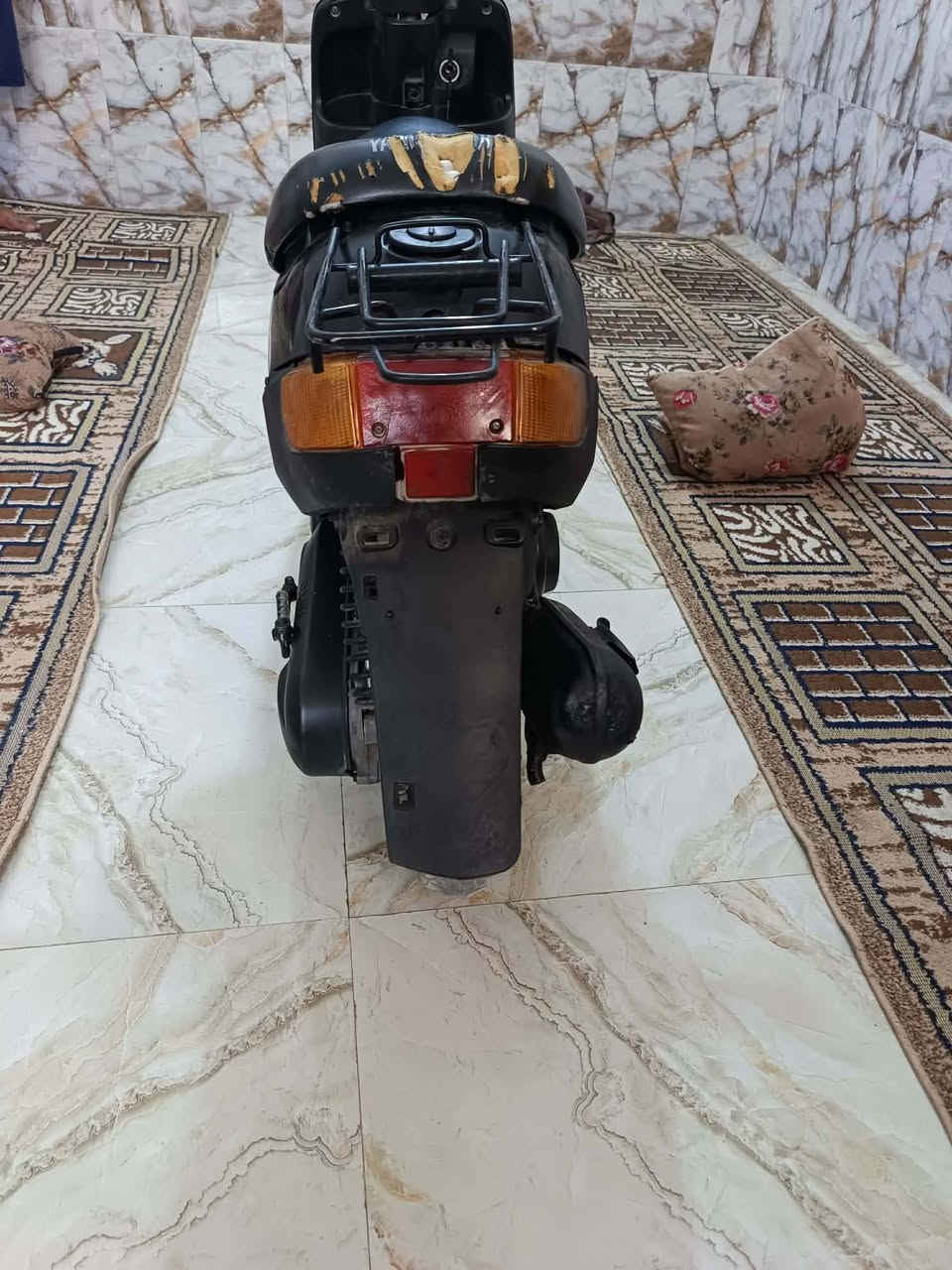 يا الله سلام عليكم شباب بطه للبيع مامفتوحه شرط مكينه خرسه وبلاديه لايت شغال  دراجه حلوه قفل جنطه قفل ستيرن شاصي نضيف سعره 250مكاني كربلاء حي نضال يم المستوصف ***********
