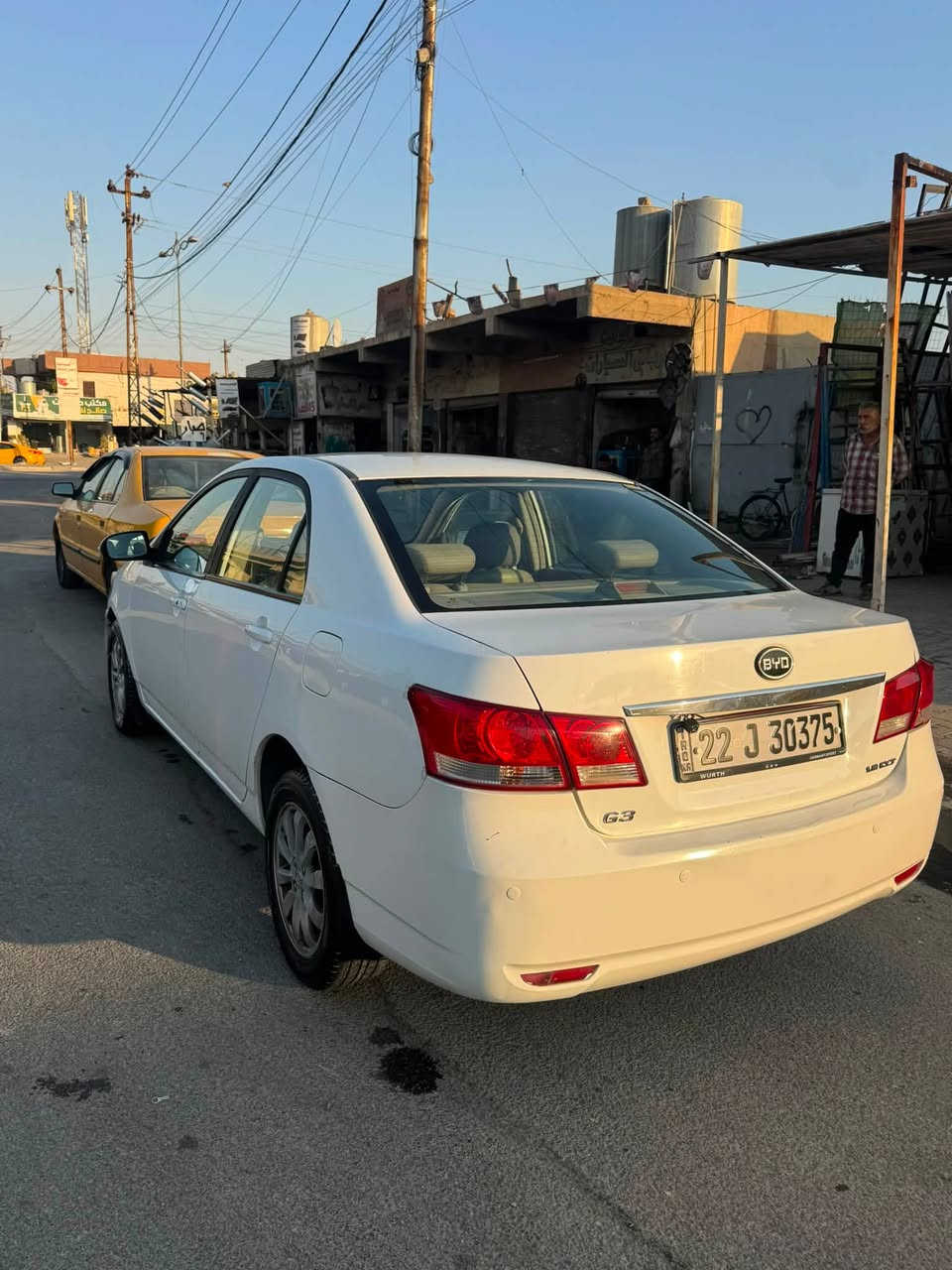 السلام عليكم BYD للبيع موديل 13 G3 بشرط بدون حادث كلين بيها بوارد فقط شرط الفحص مكفولة من كير محرك صدر تبريد تخم تاير دفتر بنزين سنويه هزة جديد السعر 60 بي مجال ***********
