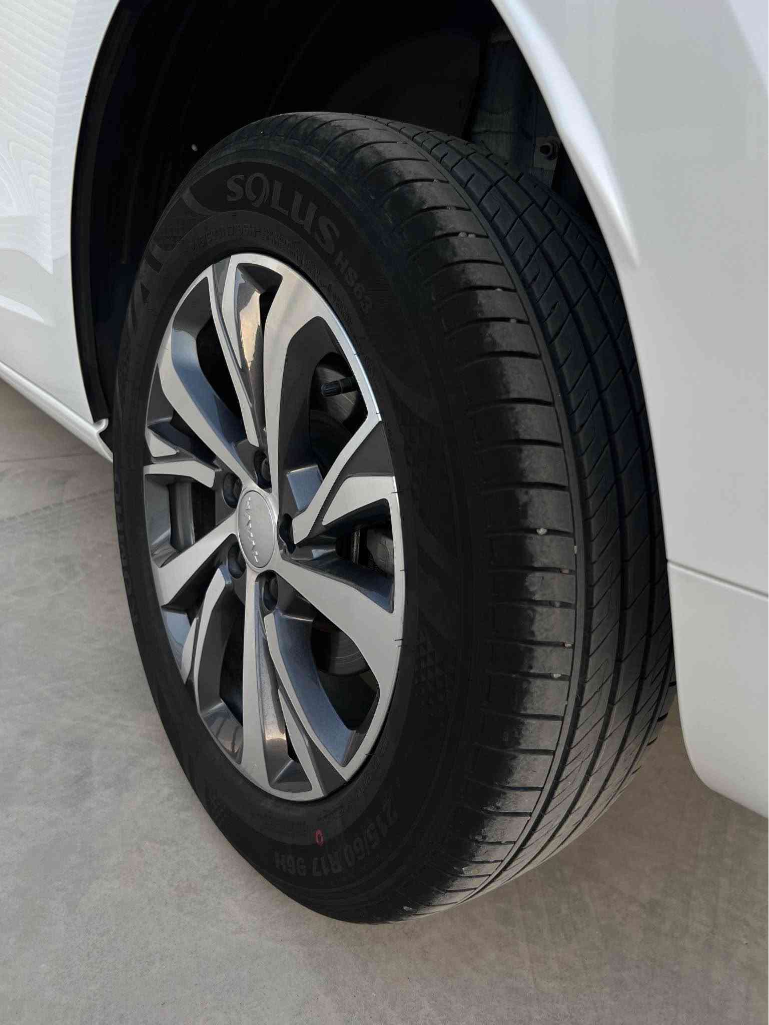 ‏Haval jolion 2024 
هەڤال جۆلیۆن مۆدێل (2024)زەمانی شەریکە
بێ بۆیاخ بێ ساردە تەنها بەقەد یەک مۆبایل pdr ی هەیە
شاشەو کامێرا بەسمەیە گێر ئۆتۆماتیک ئۆتۆستارت برێک بەسمە و زۆریتر..مەکینە ٤ بستۆنی 1.5 ی توربو 
گێرو مەکینەو کارەبایاتی بەشەرتە 
بەناوی خۆمەوەیە ڕەقەم و هەزەو  سەنەوی نوێ 
ماوەی ڕۆشتوی ئۆتۆمبێلەکە تەنها 22 هەزار کیلۆمەتر 
 لەسەر دەقی بیلادی ماوەتەوە 
سعری 142 وەرەقە و مەجال 
ژمارە تەلەفۆن
*********** أربيل, العراق
