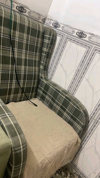 كنب • صالون