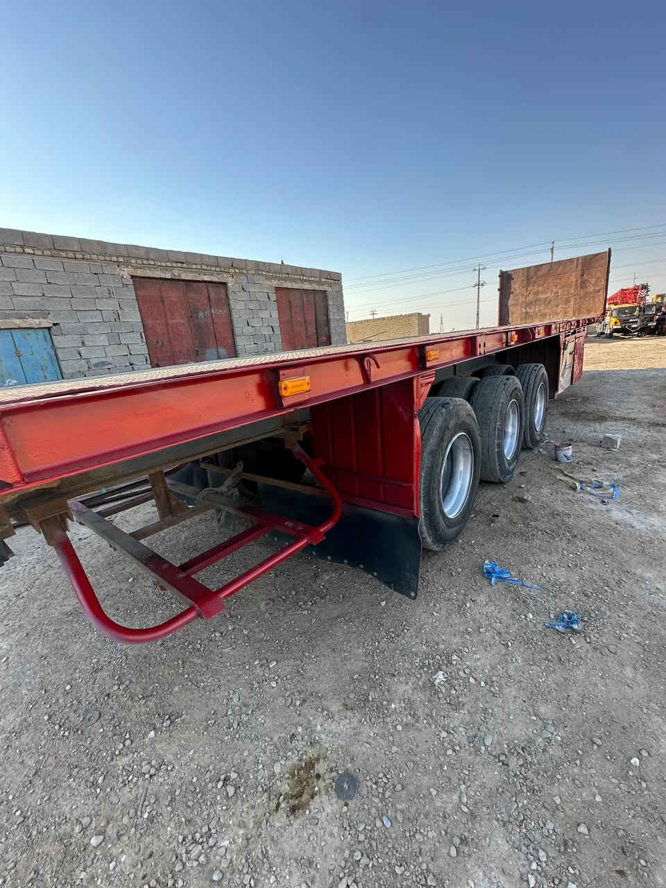 يا الله السلام عليكم عربانه للبيع مزوج 3 محاور طول 12.50 شاصي مكفول السعر 53$ ورقه وبيها مجال قليل شاصي 16 ودناكير 16 مدور بريك هوى كهربائيات نشره كامله سطحيه جگر حديد صناديق ومطبخ ما بيها نقص للاستفسار *********** اخون يرحم والديكم فقط شراي يتصل ويدلل ناشر فيديو توضيحي كامل ❤️
