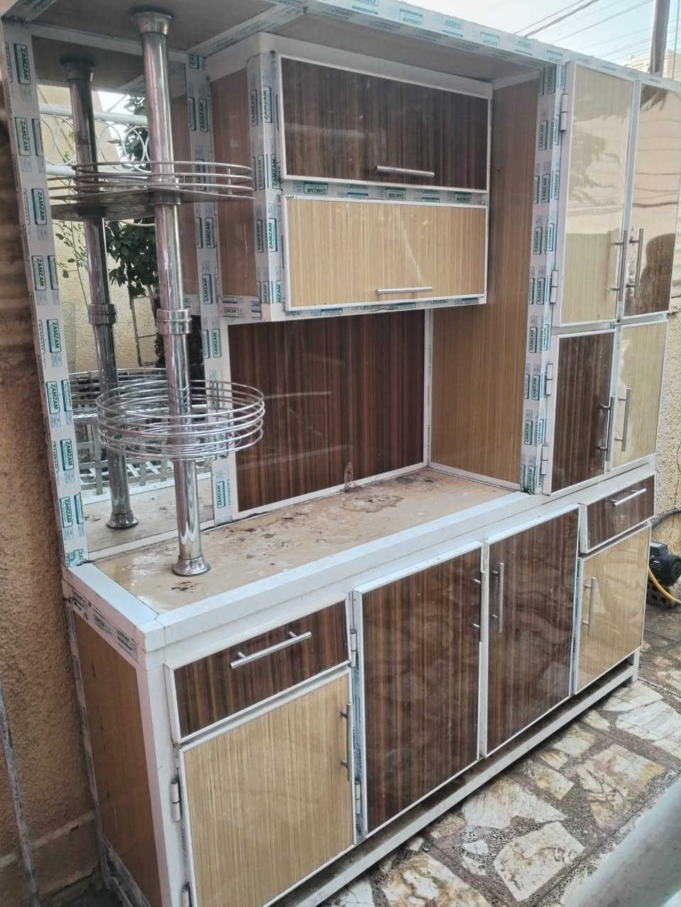 كاونتر نظيف للبيع ب٣٠٠ حي الجهاد 
واتساب ‏‪***********‬‏
