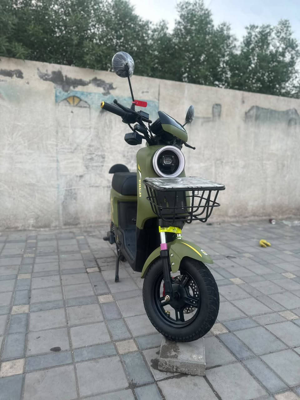 دراجه R9 نضيفه كلش السعر 450 وبيه مجال بسيط الدراجه كلشي مابيه بس محتاج.
العنوان: بغداد حي اور
للاستفسار: ***********
