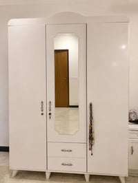 كنتور ٣ ابواب • نظيف جدا • بغداد السيدية