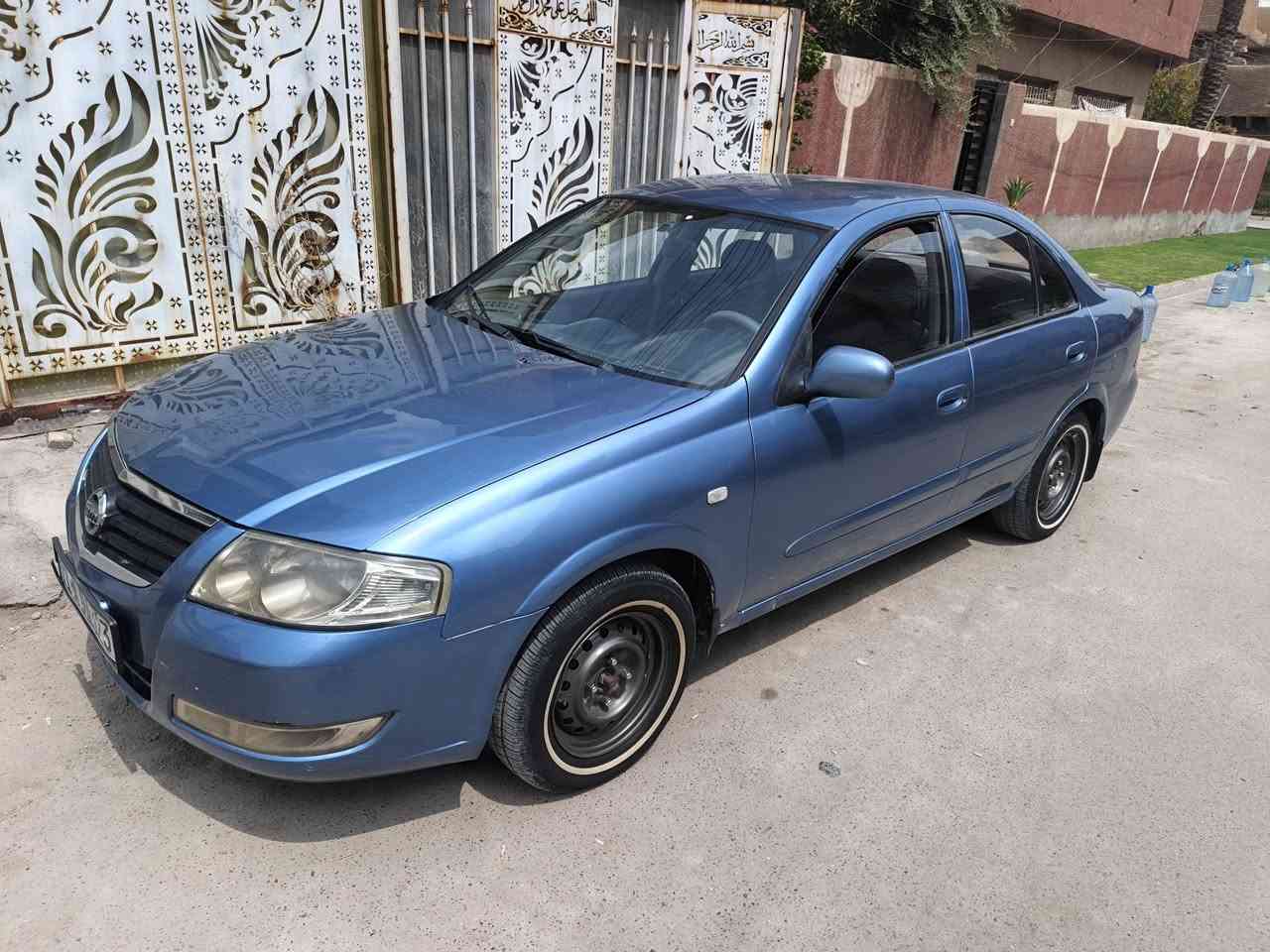 البيع نيسان سني مصبوغه عام اثر جراد سيارة حلوه وجاهز بدون ظربه بجم كبس ظربه بس بقبق صندوق السعر ٨٠ مكان سيارة بغداد متوجه بين المنصور وحي جهاد الرقم ***********
