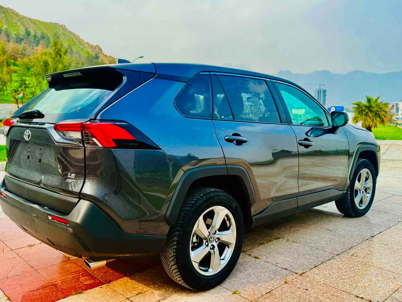 تۆیۆتا ڕاڤ فور 2025 مواسەفات LE AWD دەبڵ ئەکسل
بێ بۆیاخ
شەش مۆدی لێخوڕین
گێجی ئەلیکترۆنی
برێک بەسمە
ڕادار پێشەوە
ئۆتۆ برێک
ئۆتۆ هۆڵد
بێ بۆیاخە
سێ پەڵەی بچوك pdr هەیە

ئەوە ژمارە شانسیەكەیەتی 
2T3F1RFV4SW527729
ئێرباگی بیلاد دانراوەتەوە
سەیارەكە ڕەقەم كراوەو ڕەقەم سلێمانیە

سەیارەكە لە هەولێرە

سعر: لە کۆمێنت داوای بکە ڕاستەوخۆ بۆت دێت 🤖 

گێر و مەکیەنەی بەشەرت 
هیچ کێشەیەکی تێدا نییە 

ژمارەی خاوەنەکەی
***********
***********
