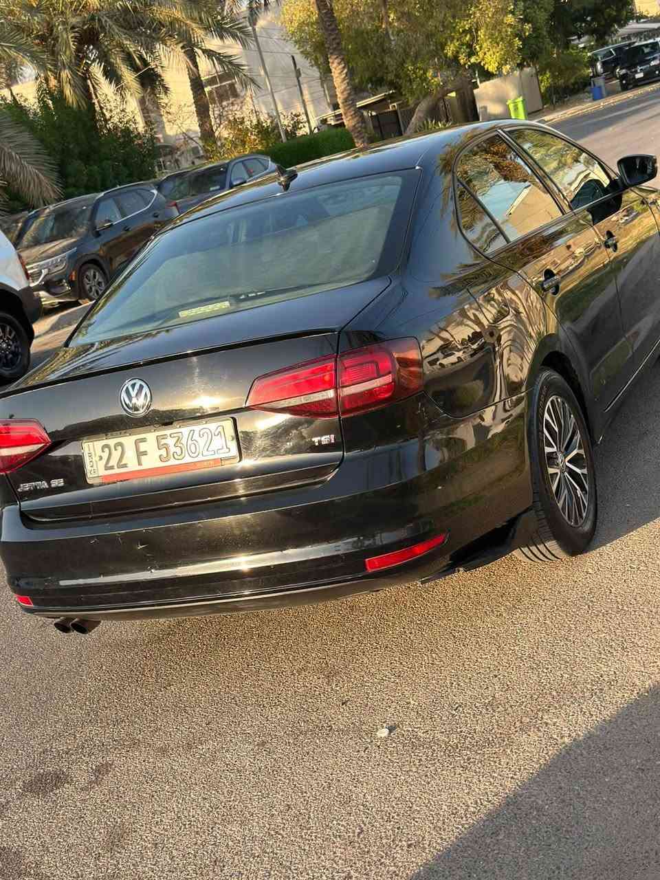 السلام عليكم سيارة فولكس فاجن جيتا 
موديل ٢٠١٨ 
فئة se
محرك ١٨٠٠
بصمة تشغيل
فتحة سقف 
شاشة كبيرة
رادار أمامي 
مبدل قطعة واحدة
العنوان بغداد السيدية أو الحارثية 
السعر ١١٨ وبيه مجال 
رقم : ***********
