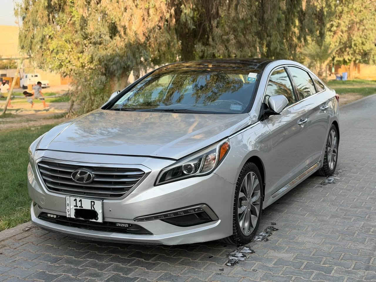 سوناته مديل2015 جاملغ وبنيد وبابين تبديل نفس الون بدون داخل السياره سبورت و فولللل مواصفات للاخيررر   رقمه بغداد انكليزي 

مواصفات السياره  

بصمه تشغيل+بصمه ابواب  

بنرامه 

شاشه +كامره خلفيه

رادار جانبي  

سستم سماعات + دفدي خلفي 

حساسات امامي وخلفي 

سايد بريك دكمه 

ثلاث انضمه قياده 

ويلكب نجمه حجم18

اربع صلانصات

كشنات جلد +حزن ميموري  +كشنات كهرباء

كيجات رياضي وستيرن رياضي 

مكاني كربلاء السعر اتصل ع رقم  الستفسار/***********
