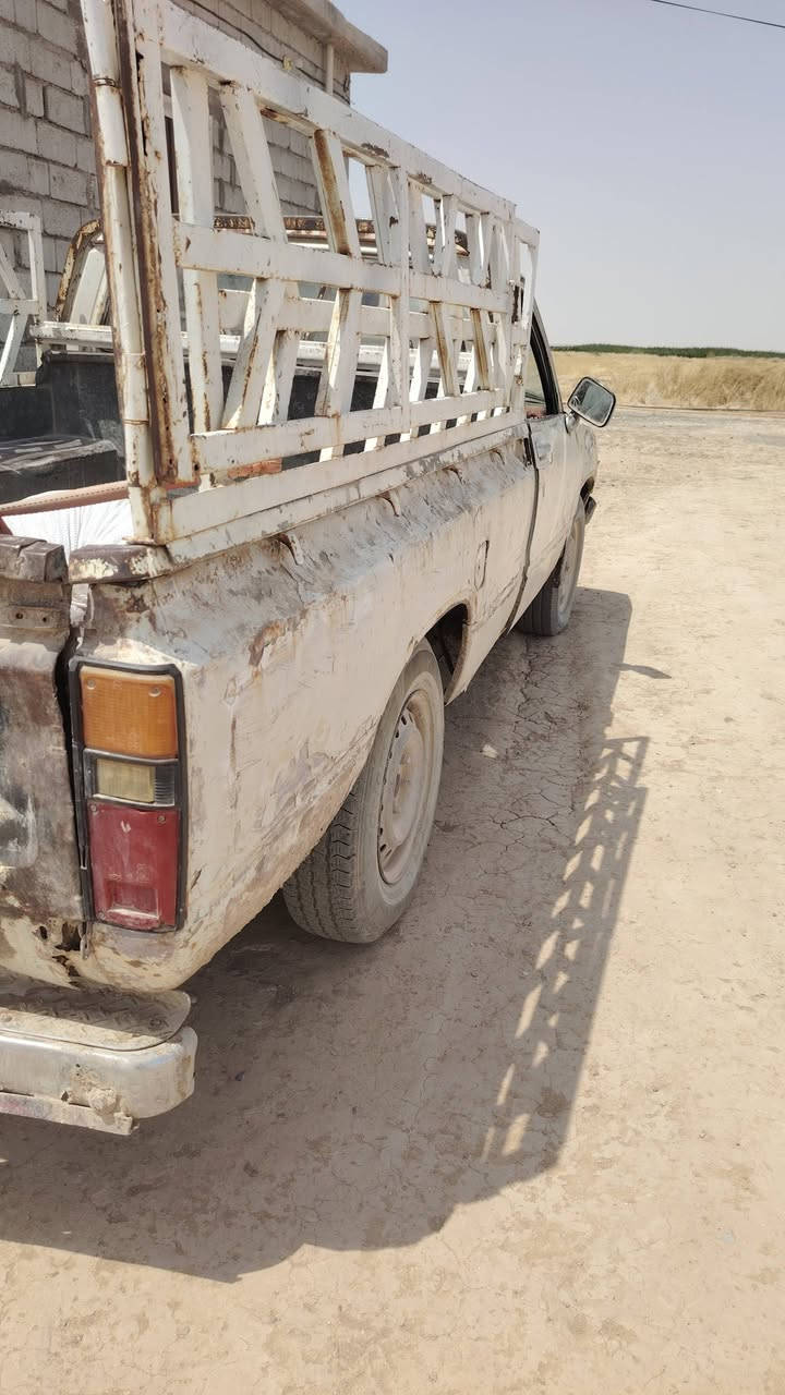 السلام عليكم ورحمة الله وبركاته للبيع سياره 80 السعر 17 وبيه مجال الاستفسار الاتصال على الرقم ***********
