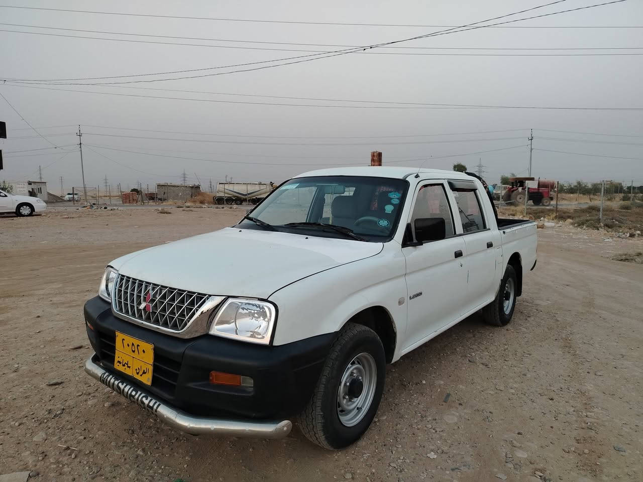 مستەربۆشی مودیل 2002 ڕە قم سلێمانی 
بۆیاخی نیە 
لێدانی نیە 
دە برید لە گە ڵ سویچ 
گێرمە کینە ئە کسل شانسی 
غازوو بە نزین 
چوار تایە لوک 
بۆ کرکوک دە ڕوا 
نمونە لە جوانی 
بێ تە قە و ڕە ق
سعر 
58 گە ڵا 
شوێن چم چماڵ 
ژم
***********
***********
