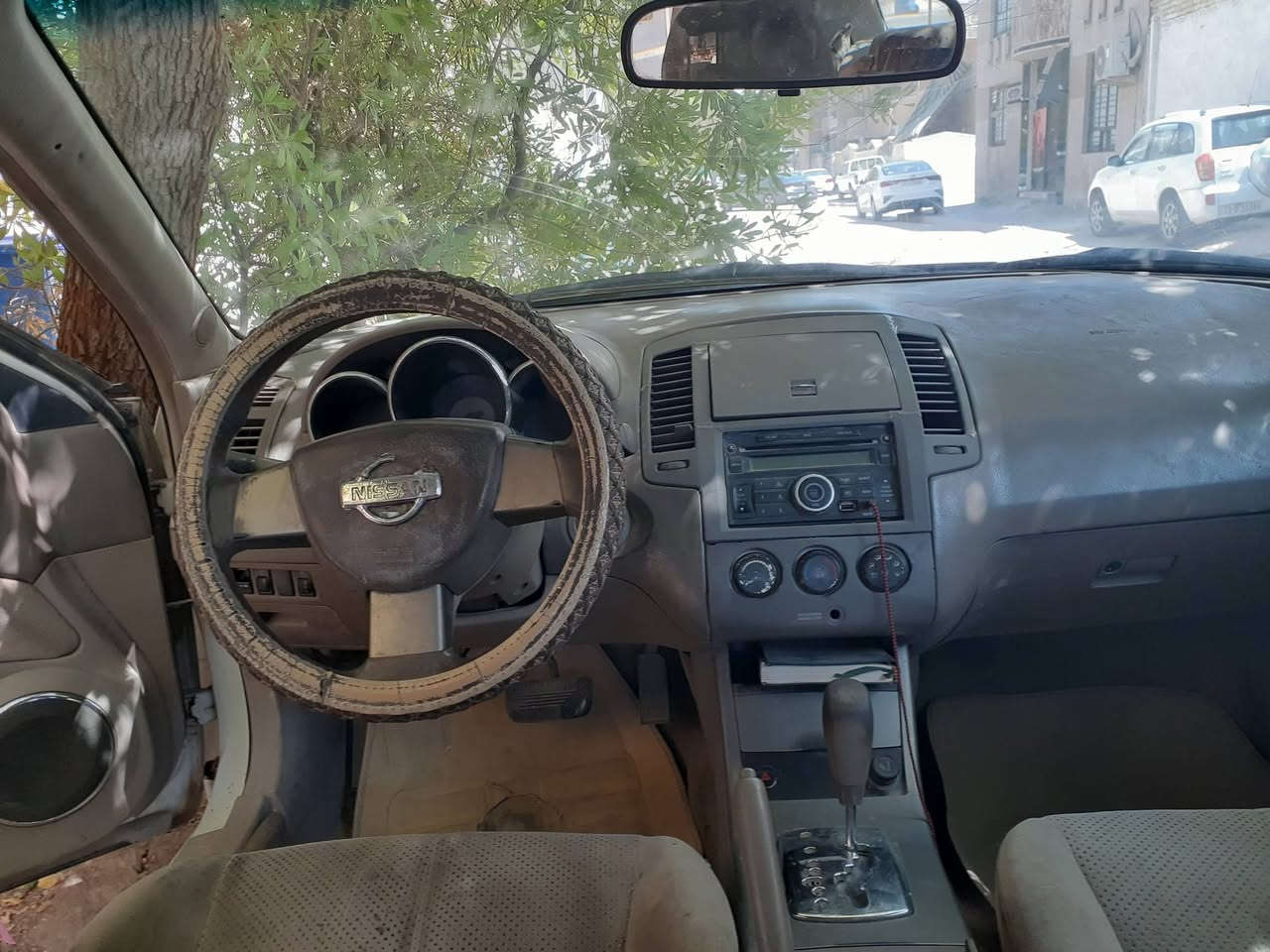 السلام عليكم نيسان التما ٢٠٠٦للبيع السياره بسمي مكينه وكير وتبريد مكفولات السعر  ٥٠ وبيهه مجال رقمي *********** مكاني بغداد
