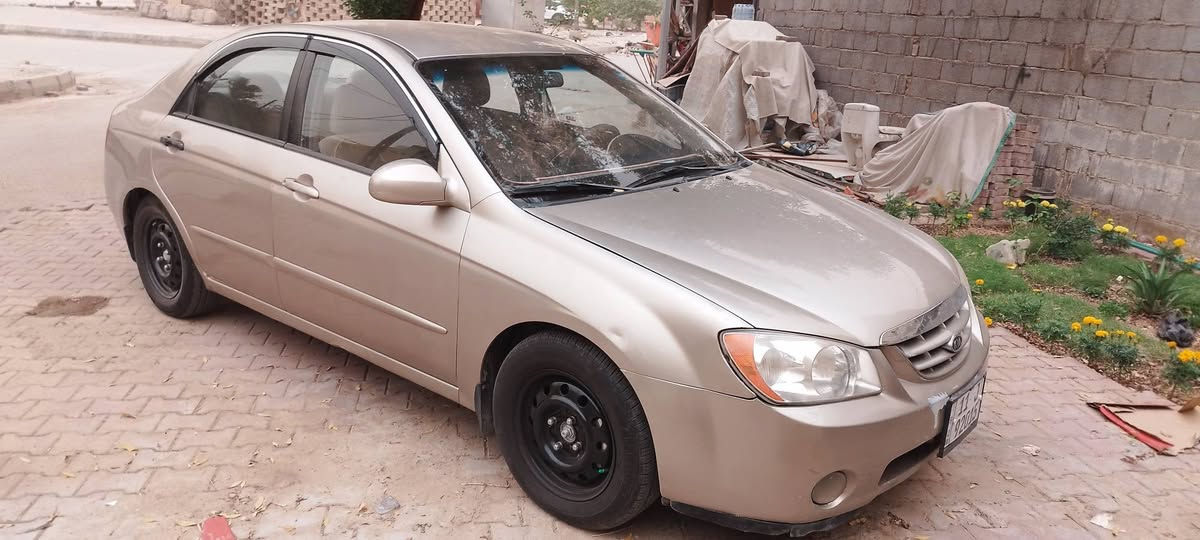 للبيع موديل 6 جاهزه من كلشي 
السعر 70 وبيها مجال
***********
