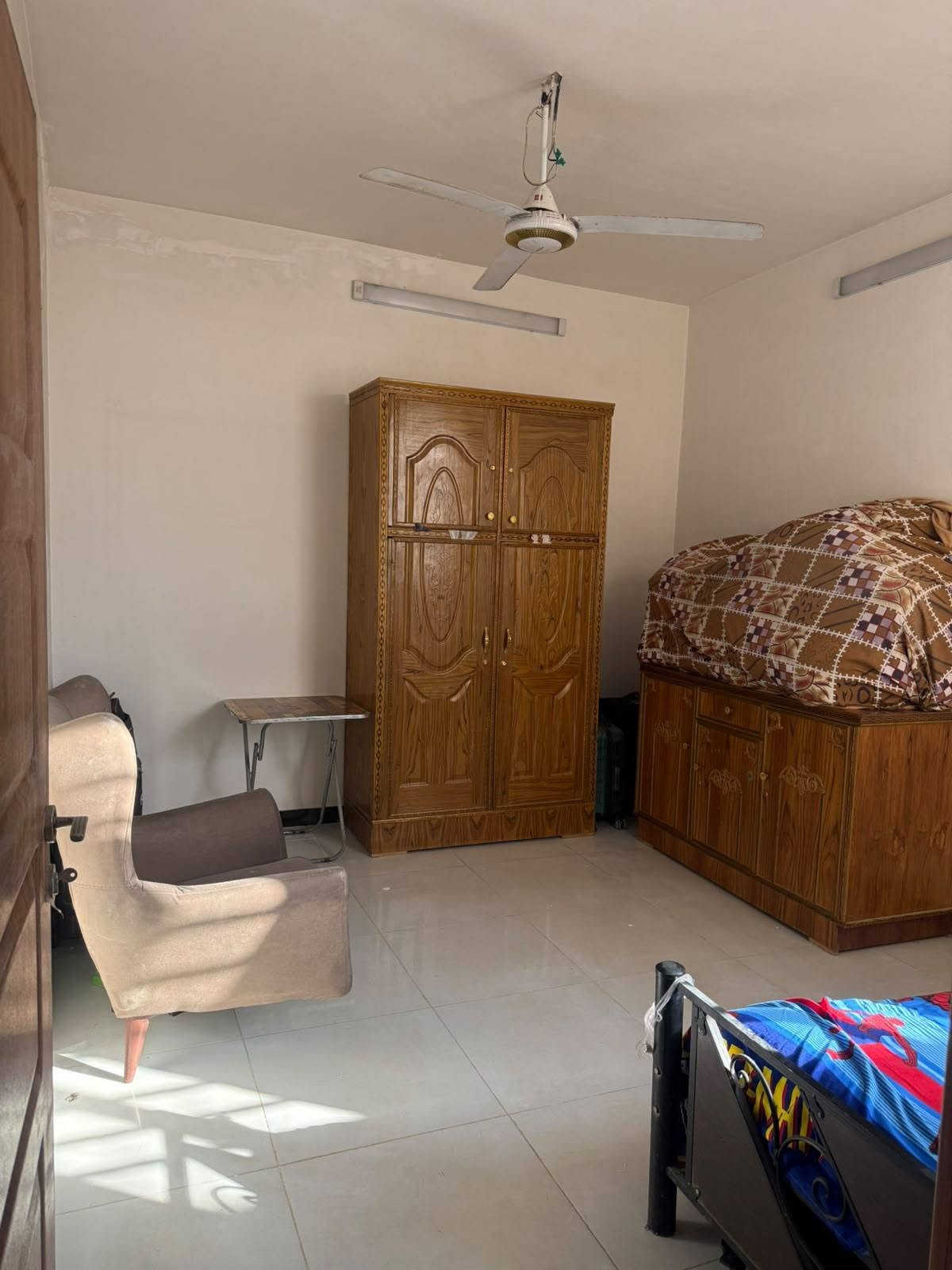 إياد عدنان | 🏡 للبيع عقار 75 متر في حي الجهاد (ديوان المخابرات)
​موقع ممتاز وسعر مناسب جداً!
​المساحة: 75 متر مربع
​الموقع: حي الجهاد - قرب ديوان المخابرات (منطقة هادئة وقريبة من جميع الخدمات)
​السند: طابو ملك صرف جاهز للتحويل
​📞 للتواصل والمعاينة:
إياد عدنان | [أدخل رقم الهاتف]
​#إياد_عدنان #حي_الجهاد #عقارات_بغداد #ديوان_المخابرات #عقار_للبيع #سعر_مناسب

نص مكتوب في الصور:
- HONOR X9c Smart
- السومرية
- جان سعرها الف دينار
- وحاليا الفين ونص
- من وري
- عدنان الجميلي.......!!