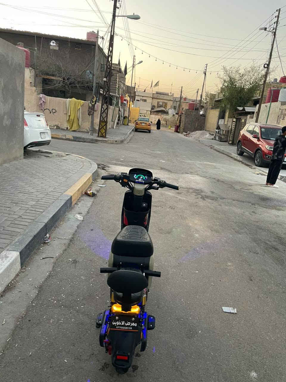 سلام عليكم يا ولد الدراجه للبيع السعر 350وبيهه مجال السبب البطاريات فقط الحاب يشتريهه 
العنوان الاسكان المواني شارع الميثاق قرب مركز الهادي رقمي وتساب🫡 ***********
