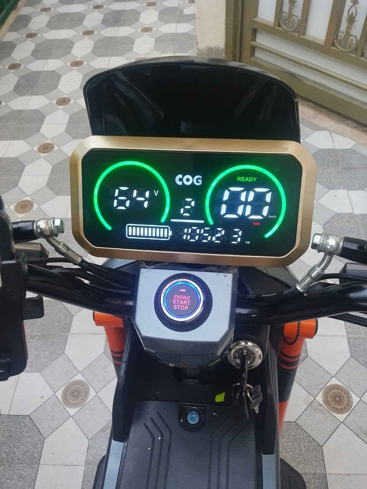 سلام عليكم دراجه X900 للبيع في البصره
مواصفات :
✅ 5 بطارات ونلي جدد شرط الفحص 
✅ نشره جانبيه و خلفيه و امامي
✅ملف 2000
✅بلوتوث سماعه 
✅مثبت سرعه 
✅صندوك وسطي كبير 
دراجه كفاله عامه شرط الفحص 
السعرر( 425) (قفللل)
ماكو هييج سعر تعال لحك عليها (بصره شط العرب)
(***********)
