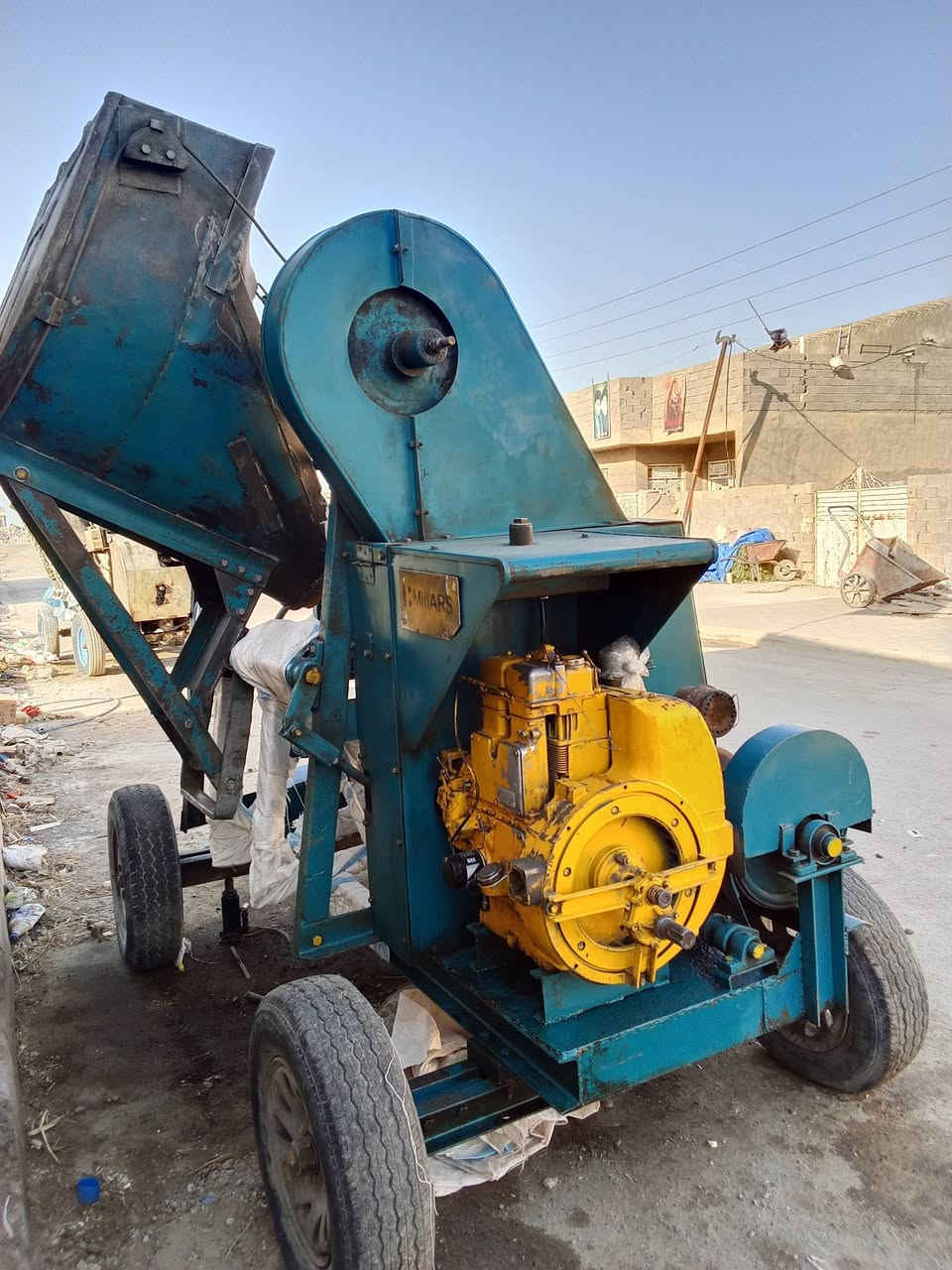 سلام عليكم لبيع خباطه حلوه وخير من الله وحده 82محور مو بلادي مكان بغداد شعب رقم ***********
