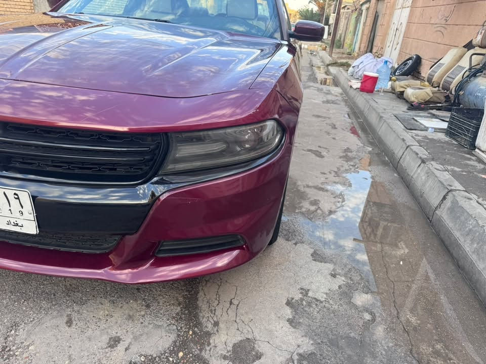 19 اصل رقم بغداد  SXT  بدون ايرباك بدون تبديل فول  الفول طابه تقرير بدون نسبه تعمل وتسير  تخم تاير صدر توني بدلت شرط بيه طخه بل كرن خالفي وبارد بل باب السعر 185 وبيه مجال مكاني ذي قار  ***********
مكينه وكير لك برغي مامغتوح بيه بجم كبس 
تو ويل السياره
فتحه تشغيل عن بعد
كشن كهربائي 
شاشه جبيرا
رادارات حساسات

