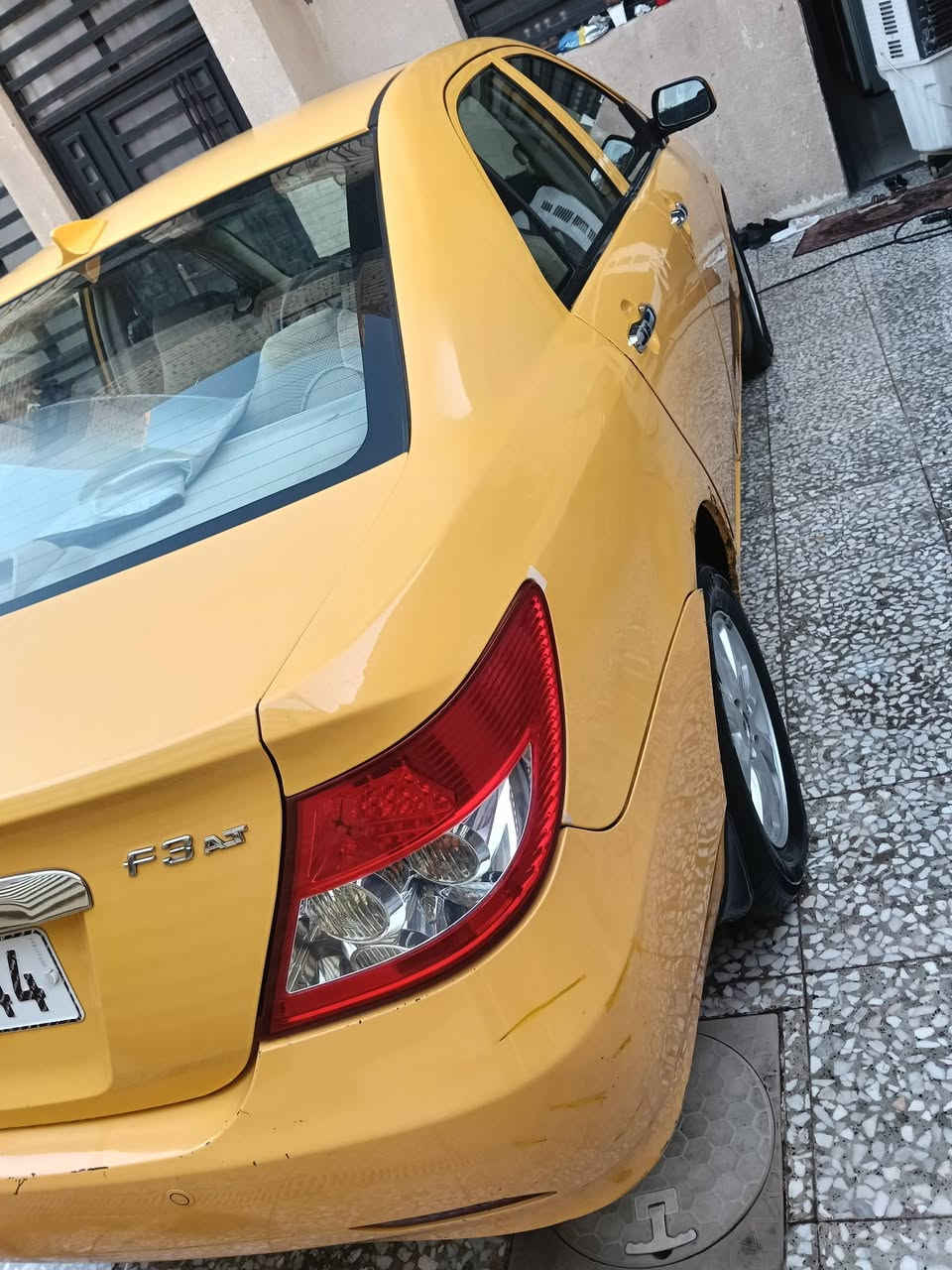السلام عليكم f3 byd
موديل 13 شركه عامه رقم انكليزي
كفاله من الصبغ والضربه القويه
مكينه تبخير قليل أول متشغل ويكطع
عليها ادامه جويتر جديد باتري جديد 
قاعدة فيت بم جديده سنتر لوك جديد
زوج تايرات جدد صدر خلفي جديد
تبريد شغال السياره وضع شركه
كلشي بيها شغال السعر 54وبي مجال حك الجيه 
مكاني بغداد الامين 
للاستفسار ***********
