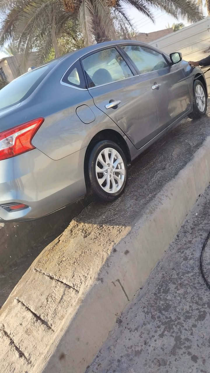 السلام عليكم للبيع نيسان سنترا
موديل ٢٠١٩ فول عدا الفتحه
ماشيه ١١٢ مكينه وكير بشرط شركه 
رقم نجف بأسمي وين ميعجبك تحول
مكان السياره بغداد المحموديه السعر ٩٥ وبيها مجال حك الجيه 
***********
