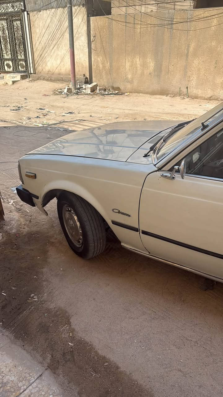كرونه 1980 للبيع
السيارة تبريد جديد
طخم تاير جديد 
مكينة نظيفة بلاد 
الدواخل نظيف مدوشم جلد 
مصبوغة عام جمالية 
رقم مميز 
سنوية 2030
تحويل شرط 
مطلوب 42ورقة وبيها مجال 
***********
