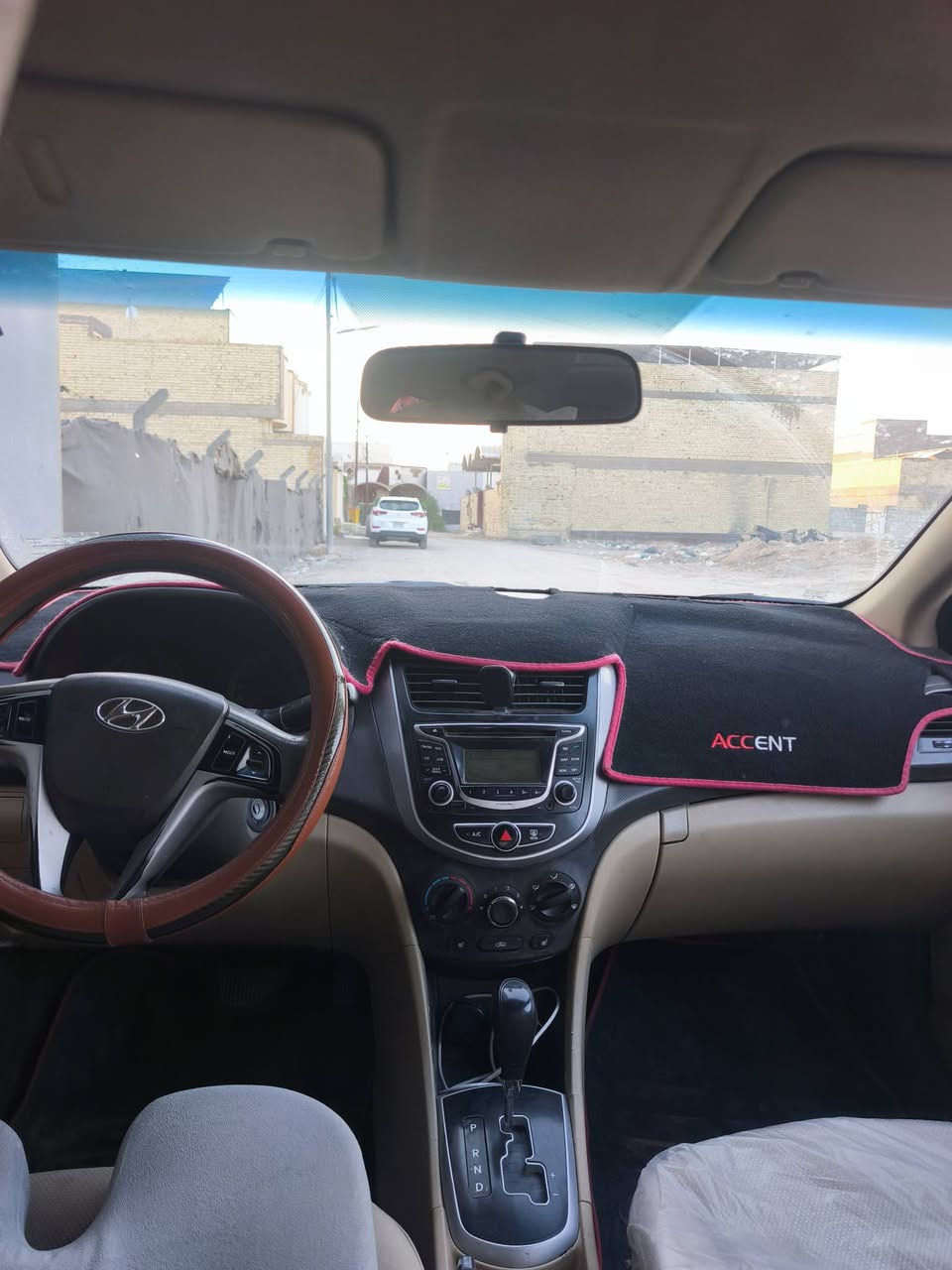 سلام عليكم اكسنت للبيع  سعر 78 وبيهه مجال للشراي   جماعته جوه سبعين مارد اشوفهم 😂
وارد خليجي موديل 2013 مكينه 1600 دوش قطرتين كير ومكينه مكفولات بيها قطعتين ونص صبغ فقط بدون تبديل وبدون دواخل كفاله تخم تاير جديد تبريد شغال سنويه وهزه جديده ل 31 رقمها مثنى  انكليزي الجديد مشروع وطني باسمي  وين متريد تداور السياره مكان سياره كوفه متنبي
***********
