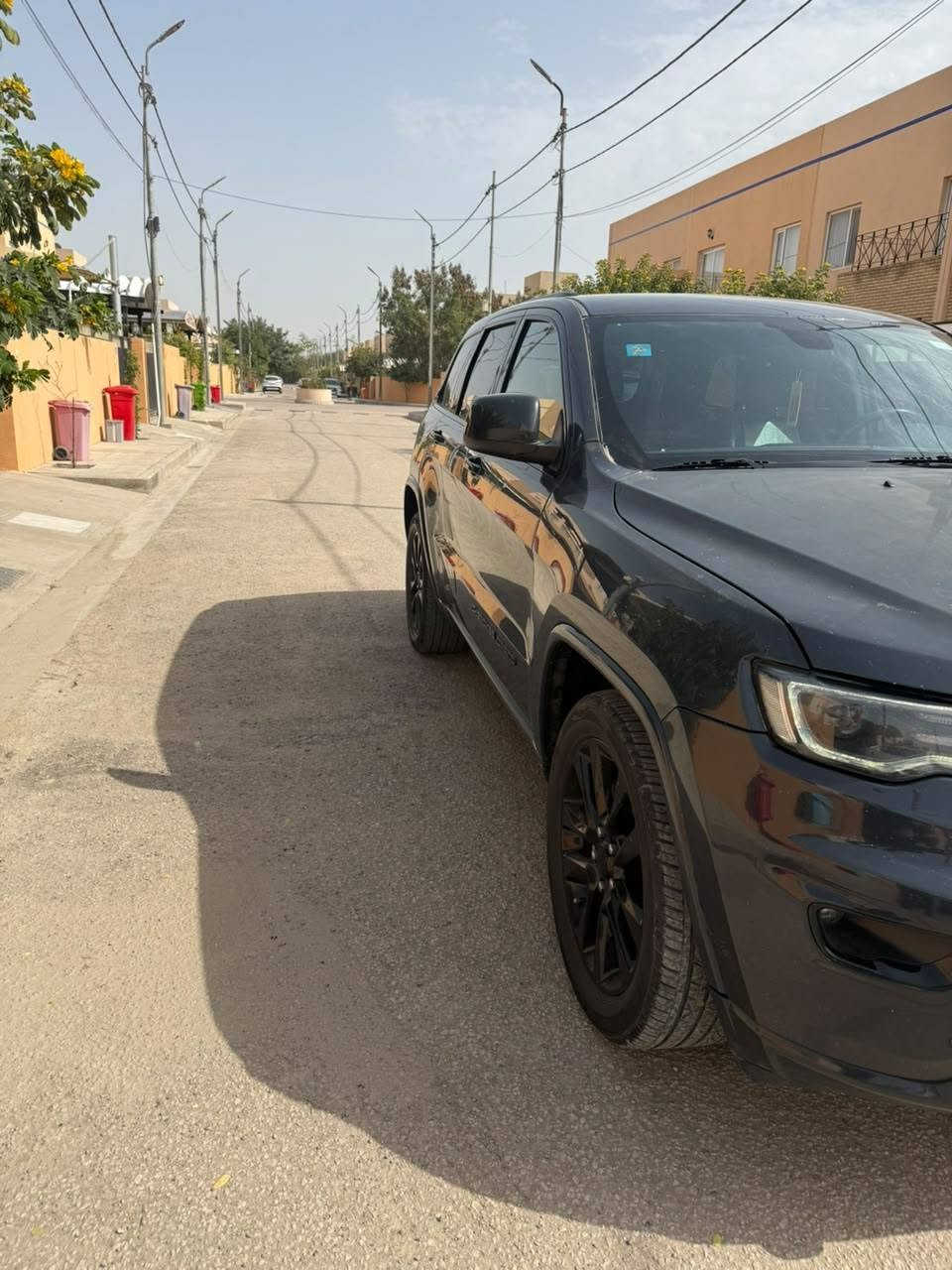 جيب شيروكي
موديل 2018
رقم بغداد باسمي 
اللون سمنتي بلاك 
گير محرك جديد 
مواصفات 
تشغيل عن بعد 
صندوق كهربائي
شاشة كبيرة 
تحكم استيرن 
كشنات تدفئة 
حساس خلفي توقف ذاتي
***********
