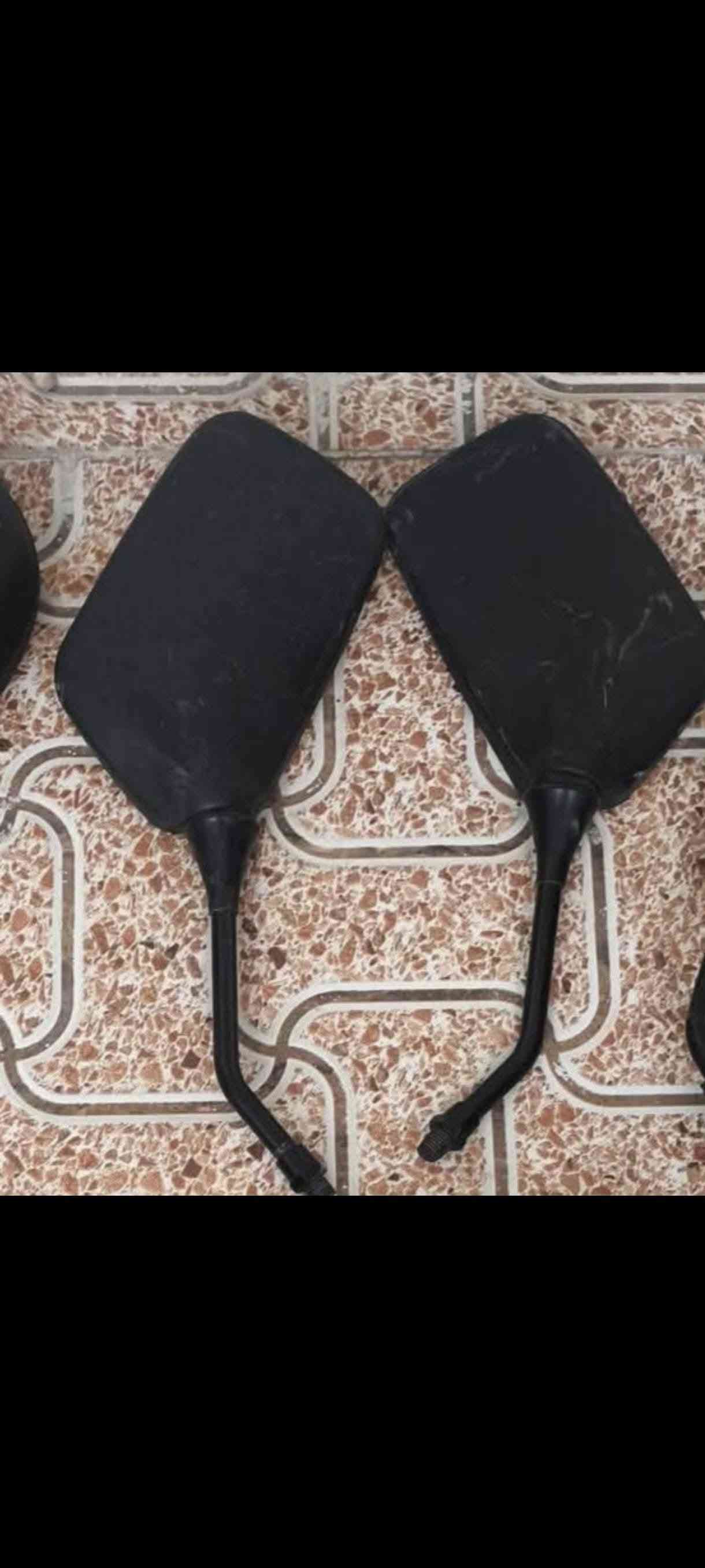 قطع دراجة • بعقوبة التحرير • مرايات بوليسي