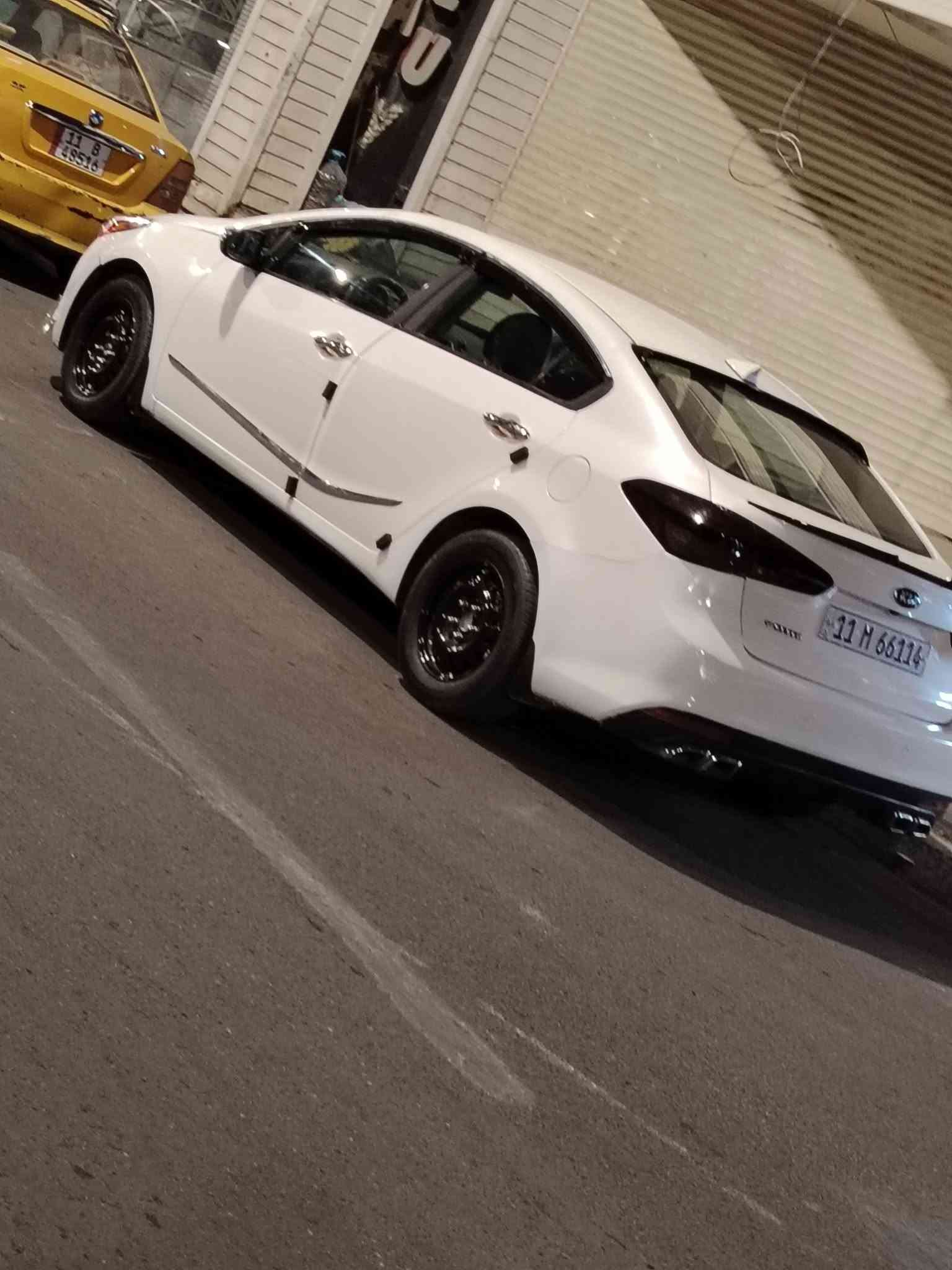 فورتي ٢٠١٨
فنه S

محرك ۲۰۰۰ دوش

لد امامي

٣ وضعيات قیاد

شاشه كبيره

ويل اسود

کير at

رقم0بغدادالدولي 

ماشيه (120 )حقيقي

حادث جاملغ خلفي مبدل بامريكا وبيهه صبغ قطع ابيع حزام 

 شادلهه تخم تاير كوري جديد 
باتري اميرون امريكي جديد
منضومه زنون سعرهه ٣٠٠
 دولار تخم دسكات  جديد

***********897اتصال او وتساب
