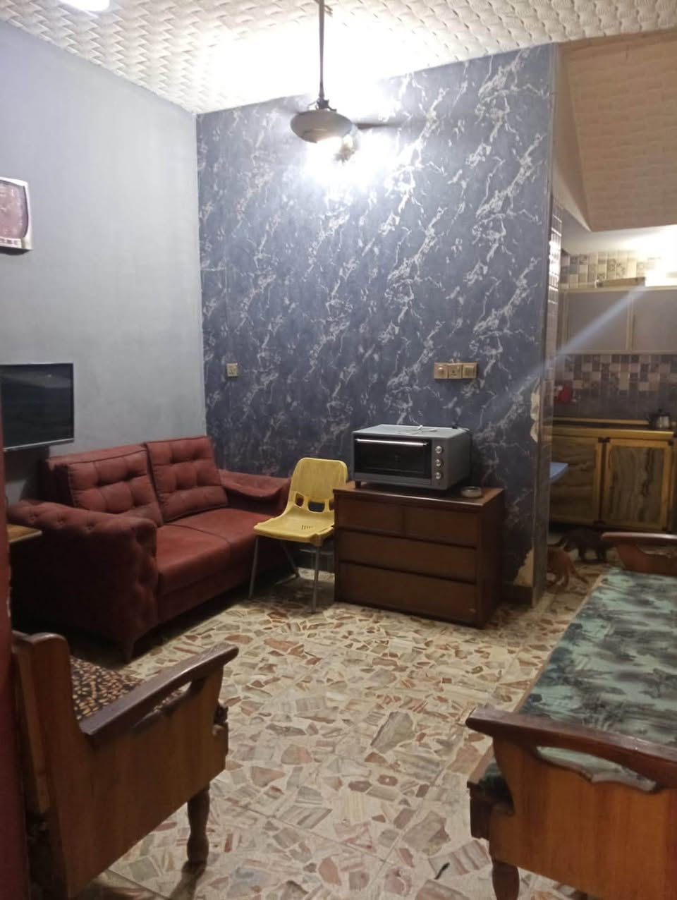 دار للبيع مساحه (100متر )
طابقين غرفتين نوم موقع حي الصحة مقابل مخبز الكورنيش طابو زراعي سند 25
خدمات كاملة تبليط السعر (160)مليون 
بي مجال الاستفسار /***********
***********
