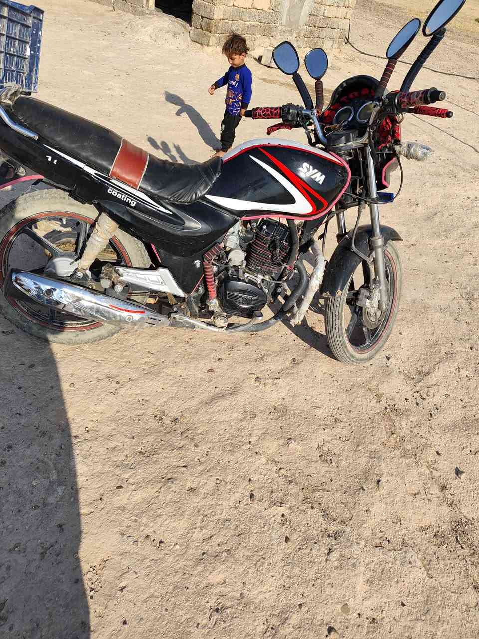 موطور سايم للبيع موديل 17مكمرك السعر مليون و200العنوان صلاح الدين قضاء سامراء ***********
