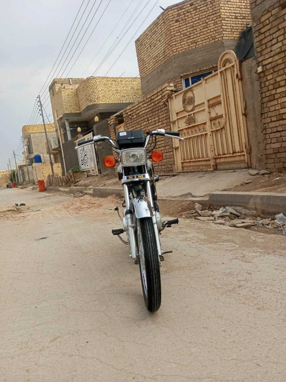 دراجة • قابل تفاوض • ماصارلها شهر