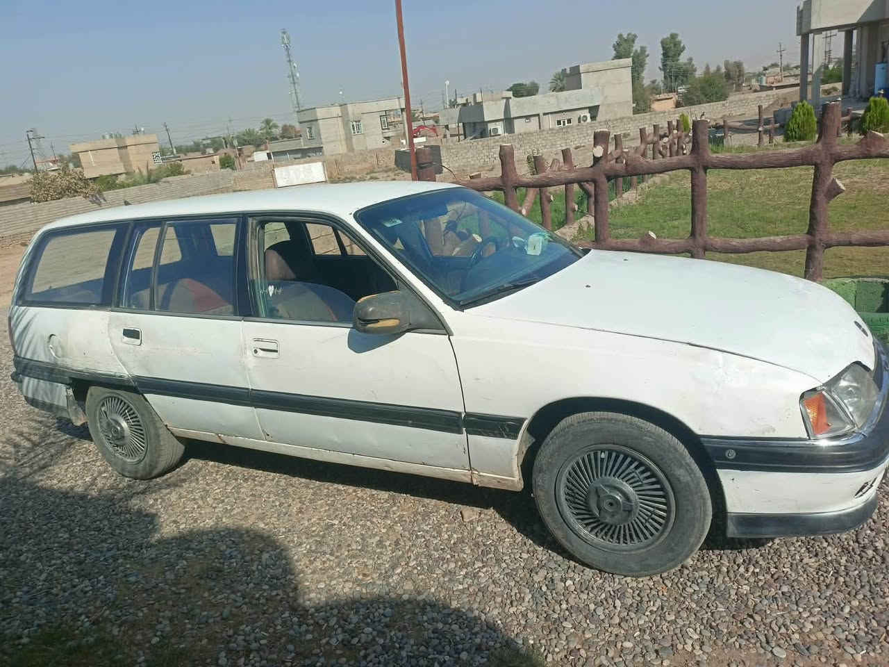 السلام عليكم اوبل اوميكا 20 تايرات صدر باتري كلو نضيف سيارة جاهزه مايعوزها ربع رقم دولي صلاح الدين سنويه لل30 شرط التحويل موديل91 
السعر23
المكان ناحية القياره داخل
***********
