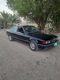 للبيع BMW 735 موديل 1995 رقم بغداد إنگليزي مصبوغة عام للجمالية والباقي...