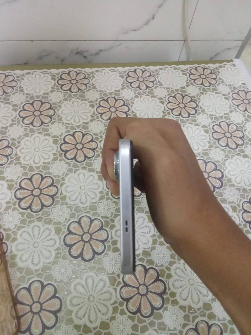 انفنكس هوت 60i • ٢٥٦ • شاشة مكسورة