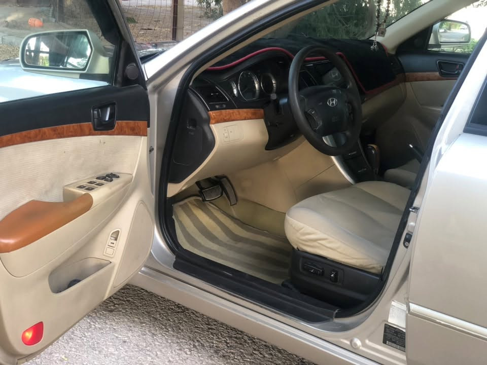 السلام عليكم سوناتا 2009وارد امريكي محرك 2400السياره  تبريد ثلج ليبر واحد حته الدعاميات بيهاا نص جاملغ امامي صبغ والدواير الخلفيه اثر خياس بدون دواخل  السياره فتحه تحكم ستيرن صاج اصل كشن كهرباء حساس خلفي شاشه كامره ويل 17كروم  رقم بغداد بسمي شرط التحويل مكاني بابل المسيب ***********
