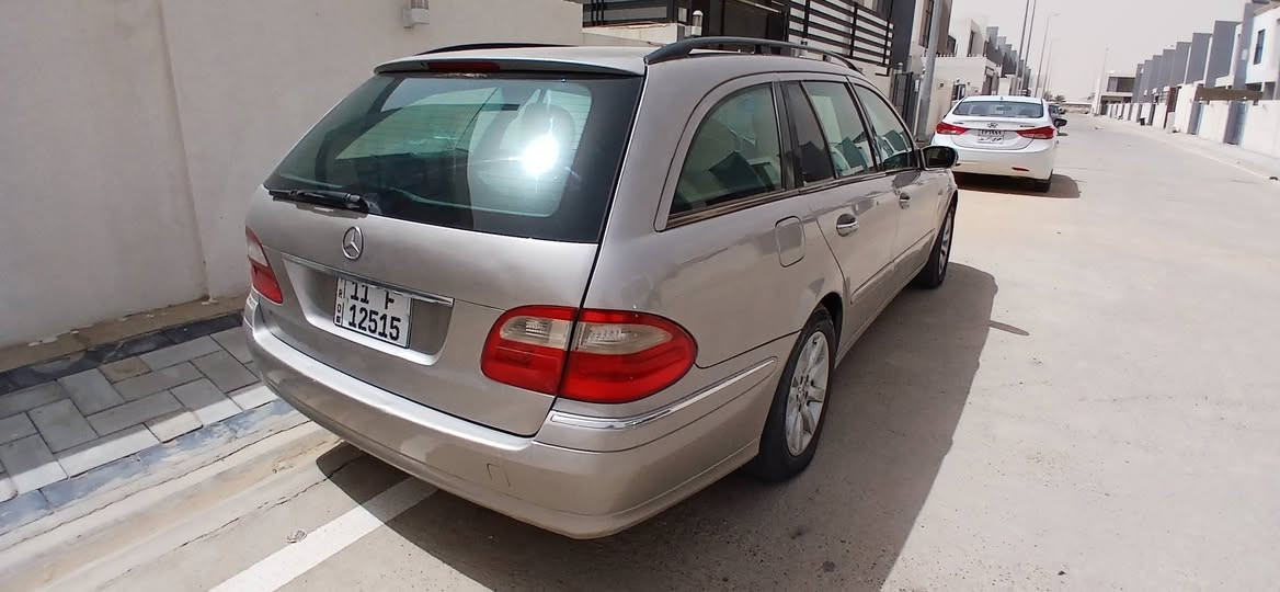 مرسيدس ام عيون ستيشن موديل2005 200E محرك اربعة سلندر محرك جديد بسمي رقم بغداد جديد دولي هزه جديده غرفة جديده نقص فقط تبريد مصبوغه عام لجماليةفقط السعر مناسب تم تنزيل السعر 85 قفل رقمي متوفروتساب فقط***********متواجد فقط على وتساب مكاني النجف الاشرف
