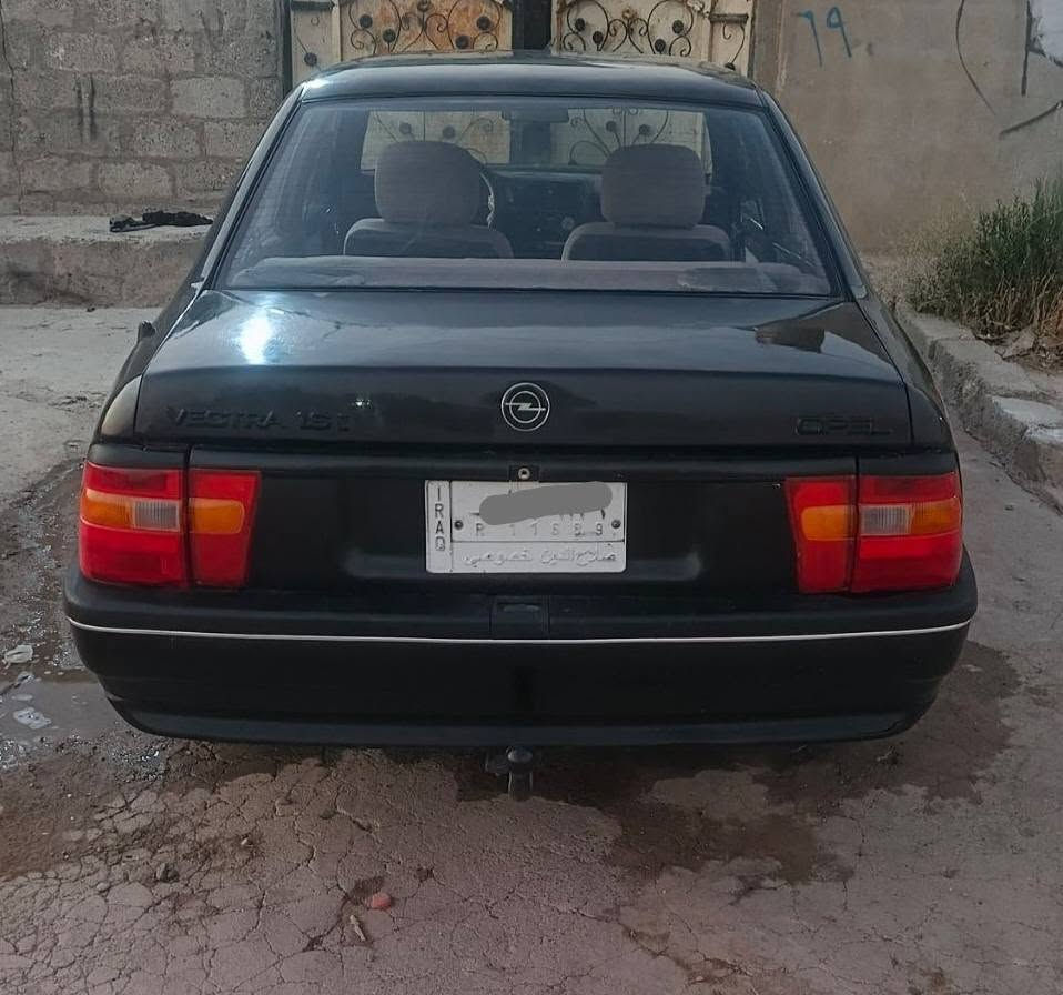 اوبل فكترا مديل 1991 حجم 16 كير محرك شرط سمكره صبغ عام جماليه بدون ضرر كهربئيات كيجات كلها شغاله طخم تاير جديد صدر نضيف داخلها نضيف اربع دسكاد داخلها ارباك صاج  رقم صلاح الدين الماني وسنويه كارتوني منتهيه 2020 وشرط التحويل السعر 27 وبيها مجال بصيط سياره جاهزه
***********
