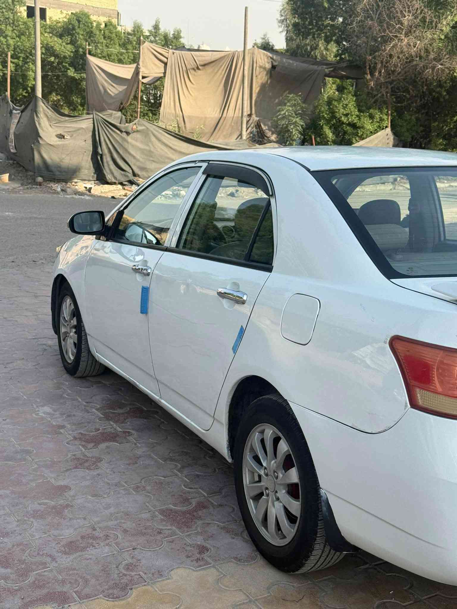 بي واي دي جي اثري اوتو رقم بغداد انكليزي الجديد ٢٠١٣
مابيها  اي نقص كير مكينه كله تمام تخم تاير جديد مكينه ١٨٠٠ كير أوتو داخل نظيف جداً كشنات جلد بلاد تحكم ستيرن فتحه كهرباء شاشه كامره سياره كلش نظيفه اشاير بلمري رسائل ترحيب مكان السياره حي العامل عالسريع الملحانيه قرب مسبح الرافدين موبايل *********** السعر ٤٩$
 وبيها مجال حك الجيه تحويل ثاني يوم

نص مكتوب في الصور:
- ٤:٢٥ م
- ٤:٢٦ م