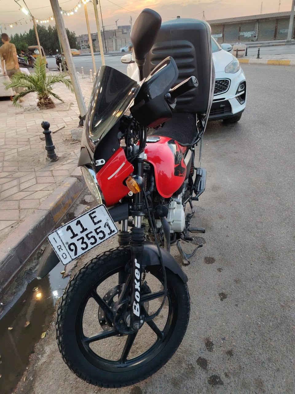 سلام عليكم ورحمة الله  بوكسر موديل 23 للبيع السعر 2250 وبيها مجال  صاحبها بالمشتل اكابلك وياه رقمي واتساب ***********
