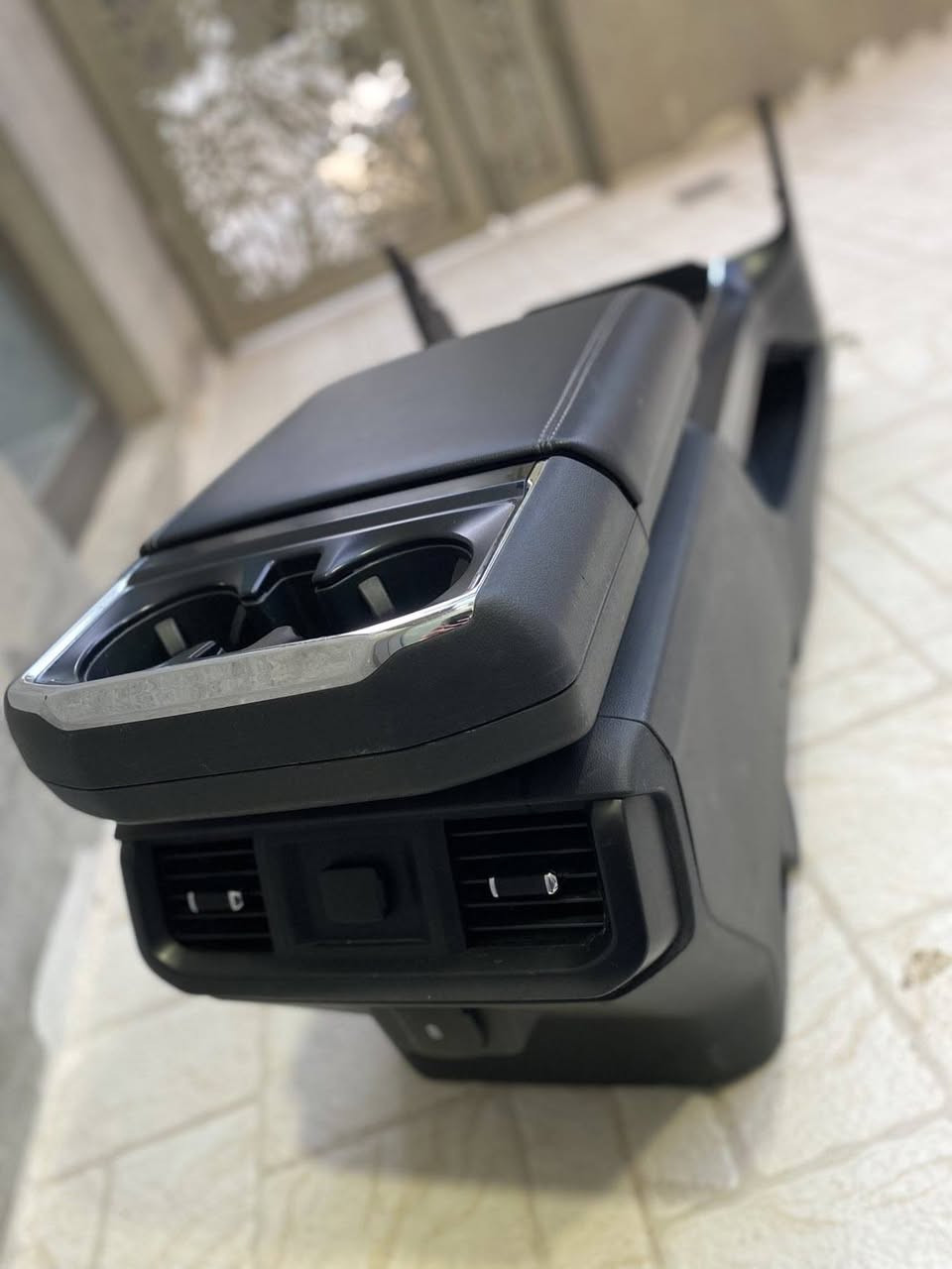 🔥 کۆنسۆڵی Ford F-150 بۆ فرۆشتن! 🚘✨

💯 پاک و جوان | کوالێتی لۆکە نەبەستراوە..
نرخ ٦٥٠$ دۆلار و معامەلە                        بۆ زانیاری  زیاتر پەیوەندی بکە 📞  *********** 📞
