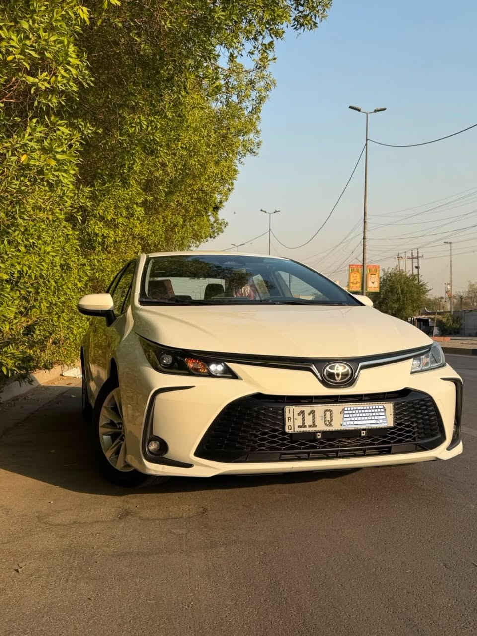 كورلا موديل 24 سياره جديده ونضيفه 

فول مواصفات 

معروفه مواصفات الكورلا 

ماشيه 28 الف 

بيه بارد مثل ما موضح بصوره جاملغ خلفي

استفسار ع رقم ***********
