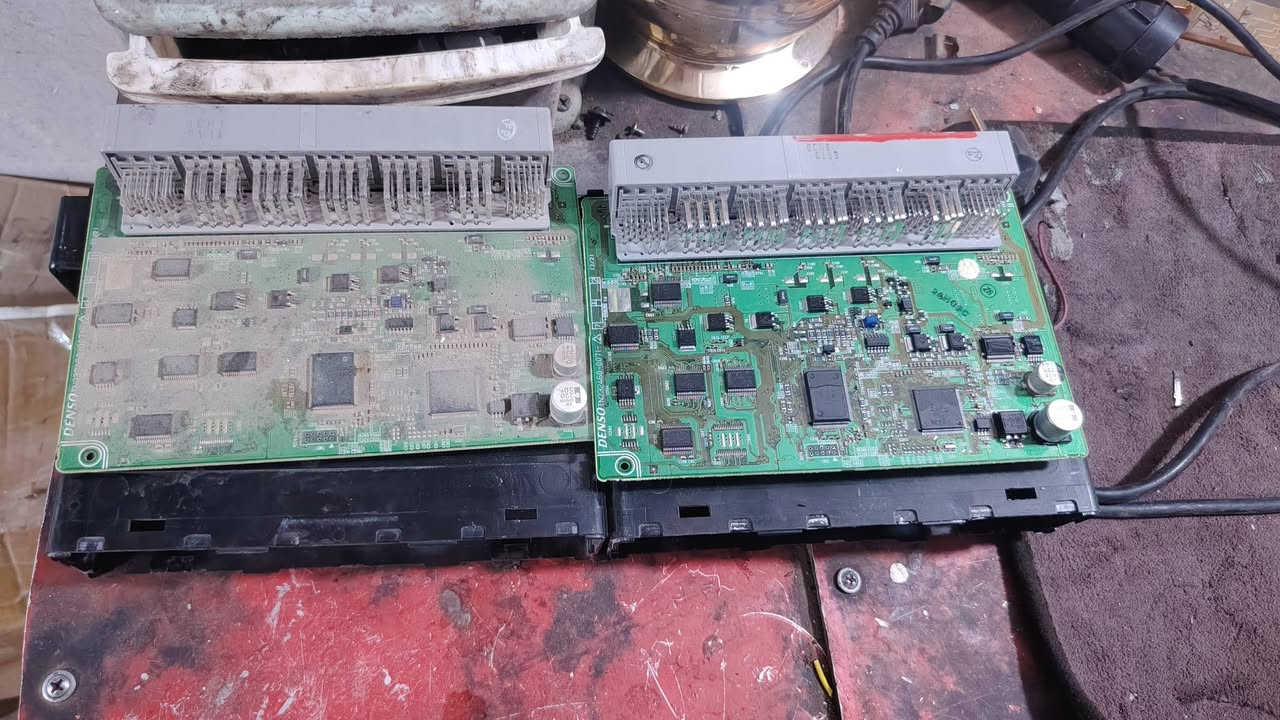 🔧⚡ استبدال BCM ومعالجة أعطال كهربائية متعددة

🚗 السيارة وصلت إلنا وهي تعاني من:

❌ توقف الإشارات عن العمل
❌ توقف اللايت عن العمل
❌ توقف نكرت السلف عن العمل

🔍 بعد الفحص والتشخيص تبيّن وجود عطل في BCM.

🛠️ تم استبدال الـ BCM
💻 تعريف الـ BCM على السيارة
🔄 نقل المعلومات والبيانات الخاصة بالسيارة
✅ فحص جميع الوظائف والتأكد من عودة المنظومة للعمل بصورة صحيحة.

التشخيص الصحيح = إصلاح صحيح من أول مرة 💪🔧

📍 ورشة أنور سوزوكي وإكونوكس
كربلاء المقدسة – الحي الصناعي – الأبلوك الثاني – شارع السايدين – سايد الدخول
📞 ***********
📞 ***********
